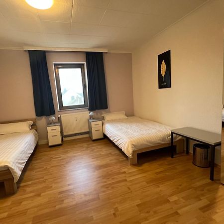 Bequemes Zimmer In Moderner Unterkunft My Pension Duisburgo Esterno foto