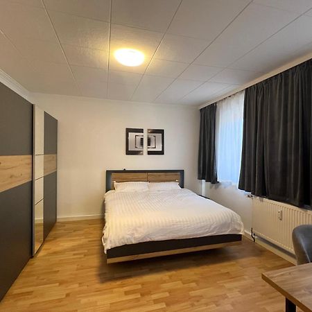 Bequemes Zimmer In Moderner Unterkunft My Pension Duisburgo Esterno foto