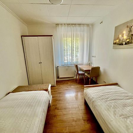 Bequemes Zimmer In Moderner Unterkunft My Pension Duisburgo Esterno foto