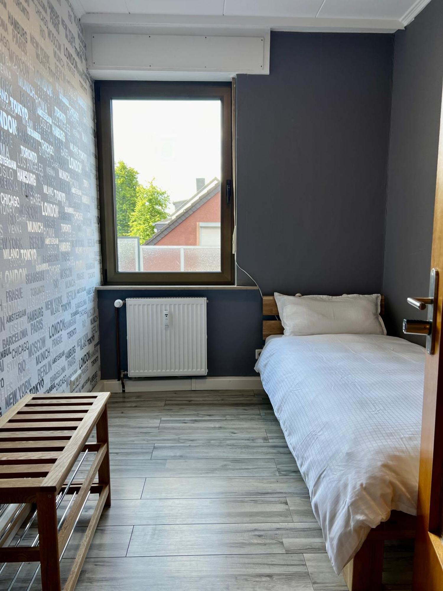 Bequemes Zimmer In Moderner Unterkunft My Pension Duisburgo Esterno foto
