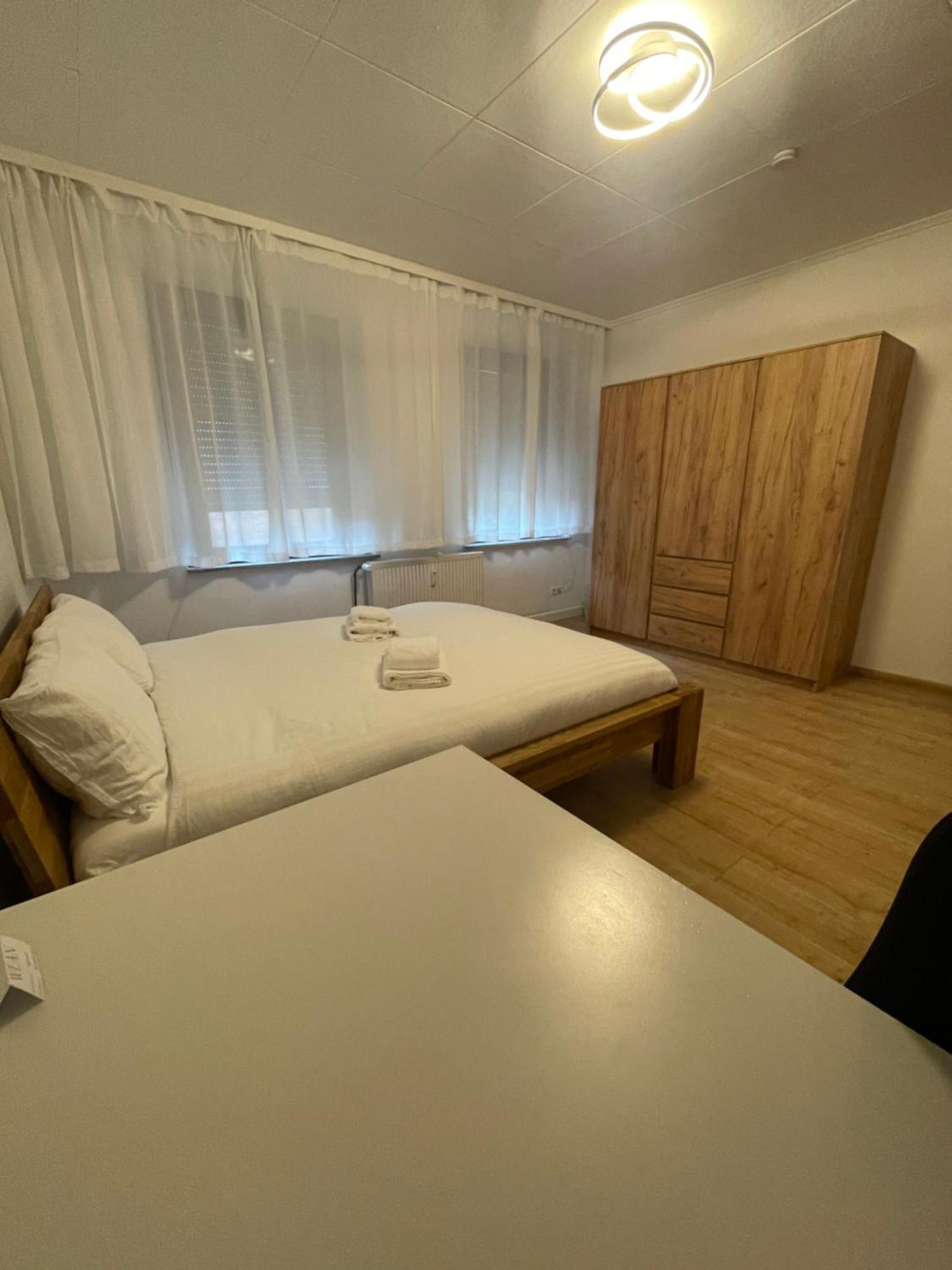 Bequemes Zimmer In Moderner Unterkunft My Pension Duisburgo Esterno foto