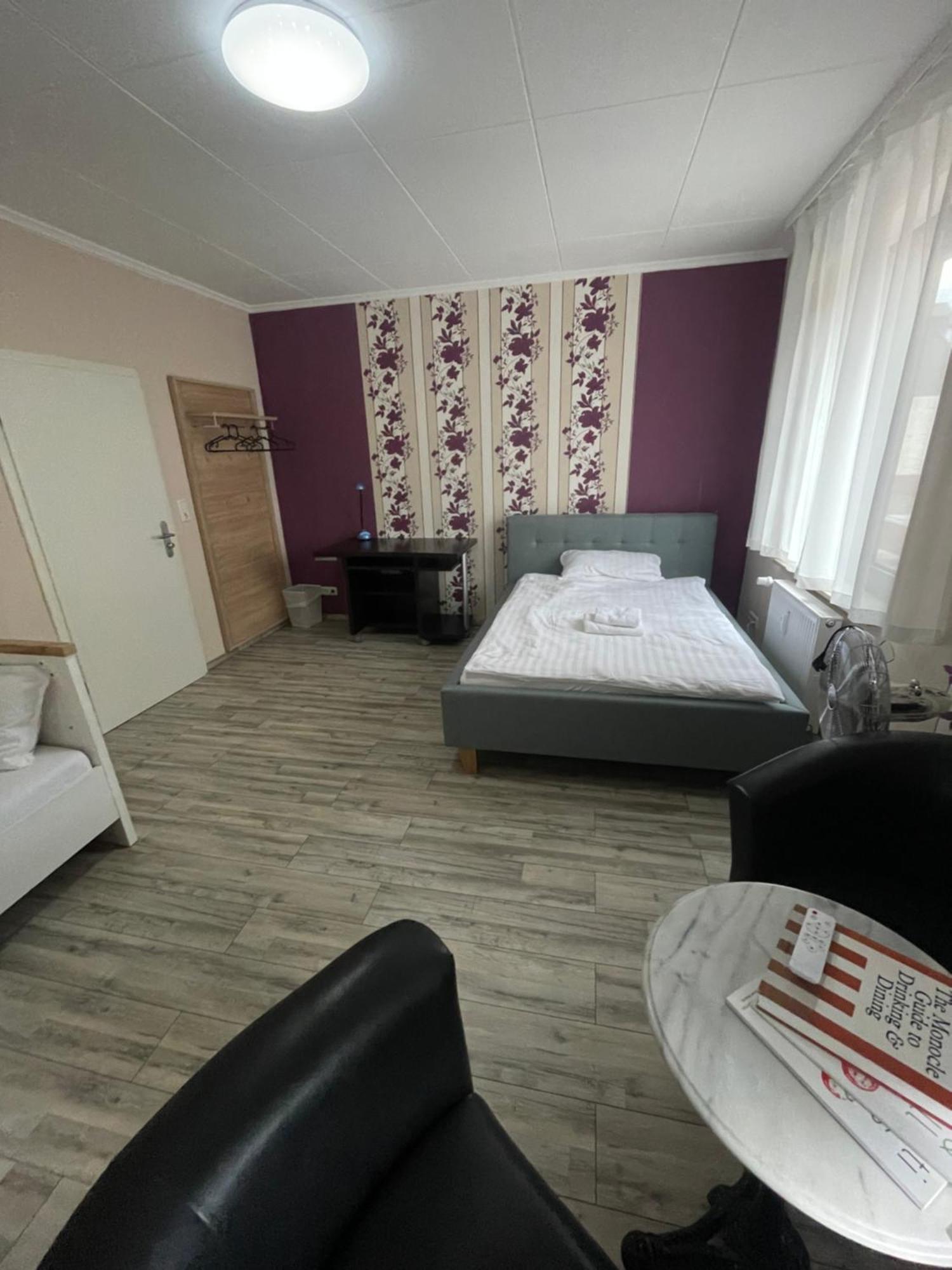 Bequemes Zimmer In Moderner Unterkunft My Pension Duisburgo Esterno foto