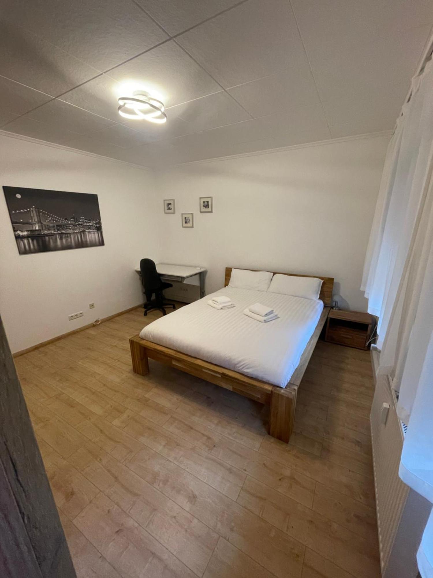 Bequemes Zimmer In Moderner Unterkunft My Pension Duisburgo Esterno foto